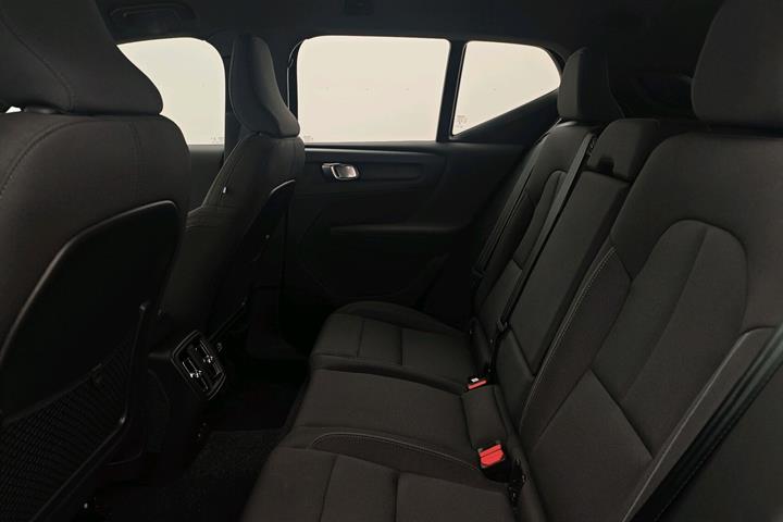 Sort Volvo XC40 fra 2023
