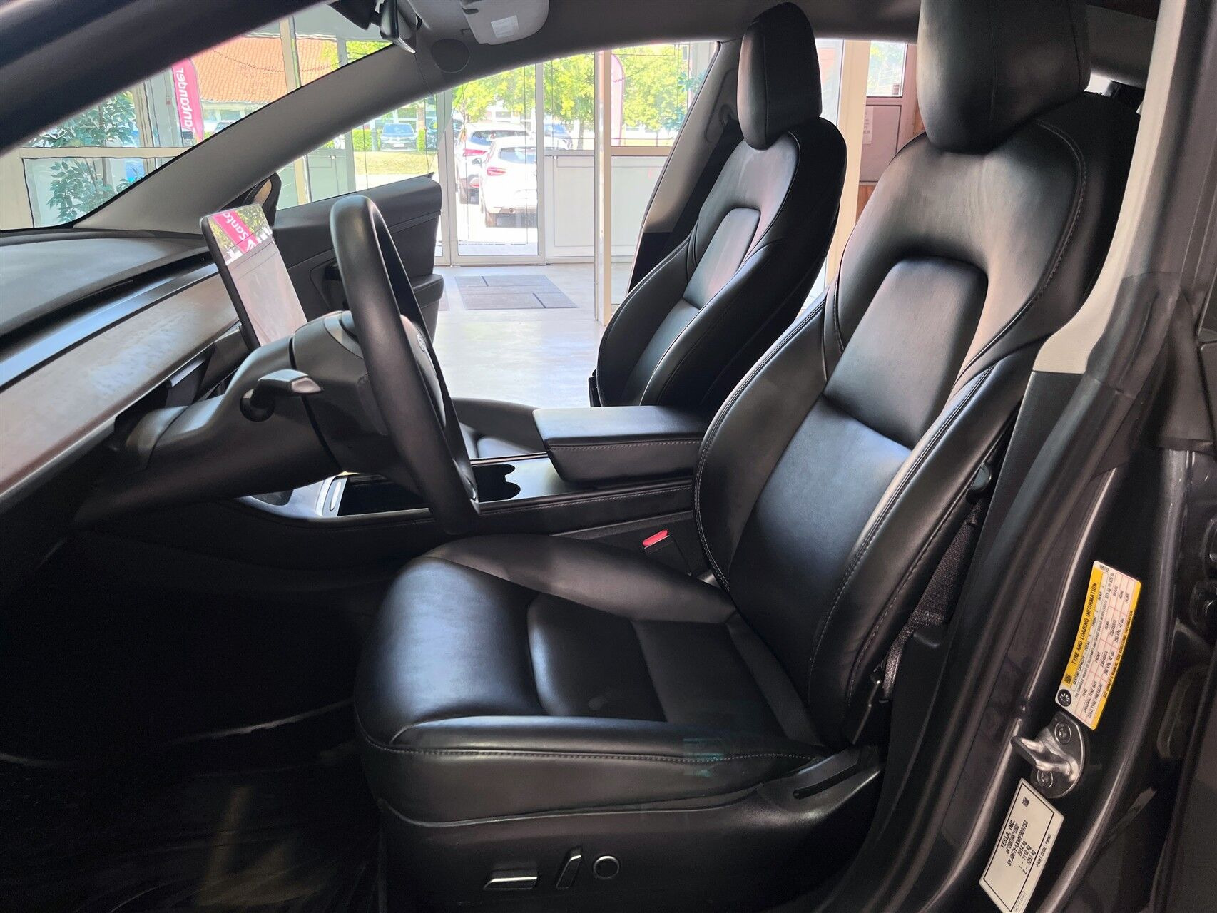 Tesla Model 3 Standard Range Plus, 325ps, 2021