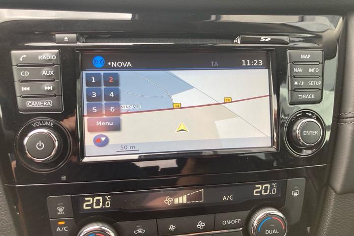 Hvid Nissan X-Trail fra 2020