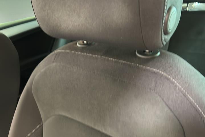 Grå VW Tiguan fra 2018