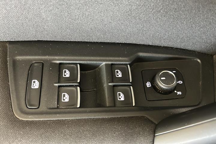 Grå VW Tiguan fra 2018