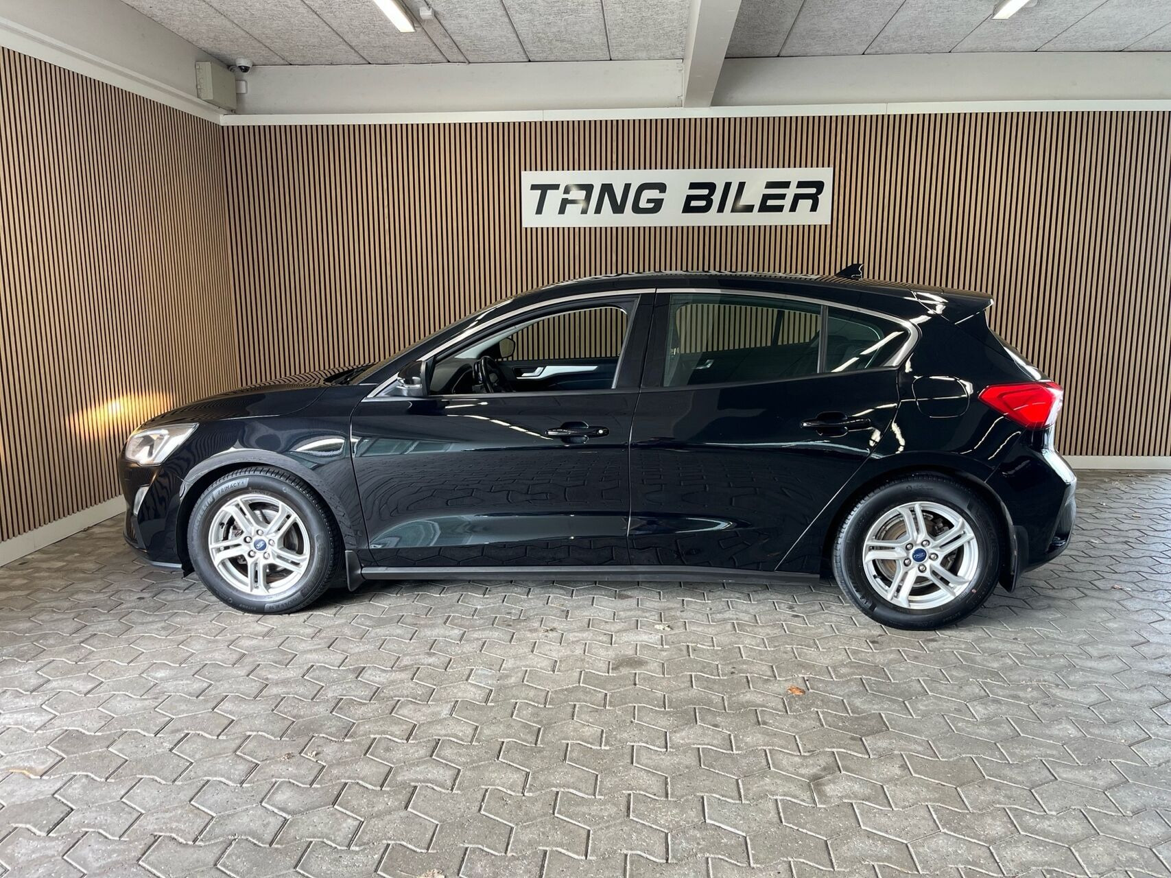 Sort Ford Focus fra 2018