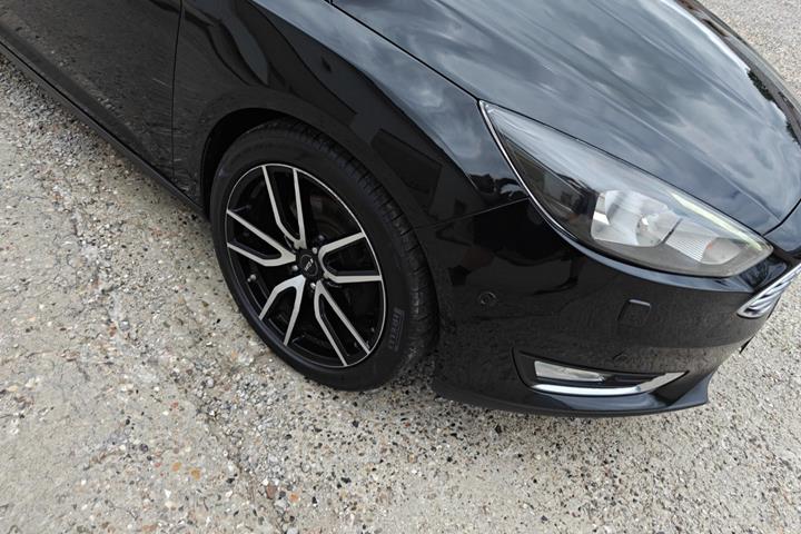 undefined Ford Focus fra 2016