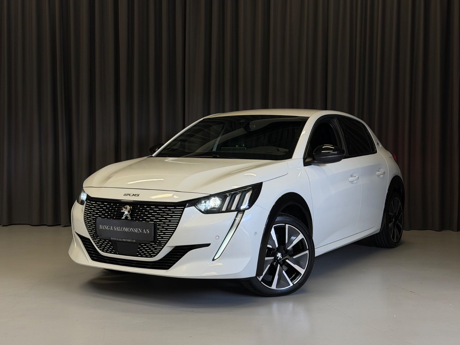 Peugeot e-208 50 GT