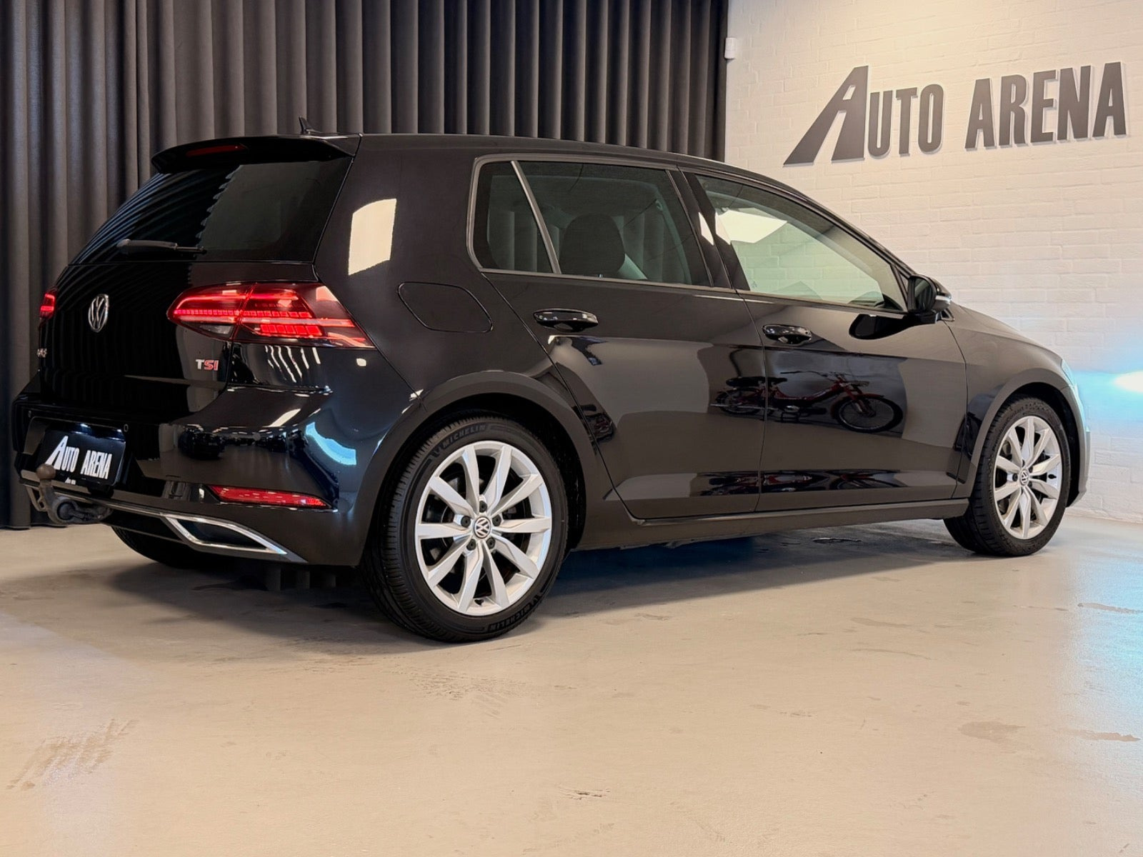 Sort VW Golf VII fra 2018