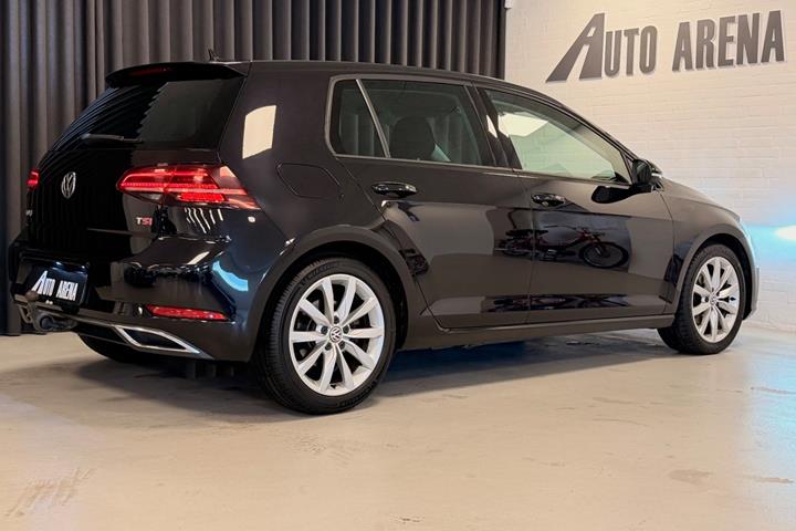Sort VW Golf VII fra 2018