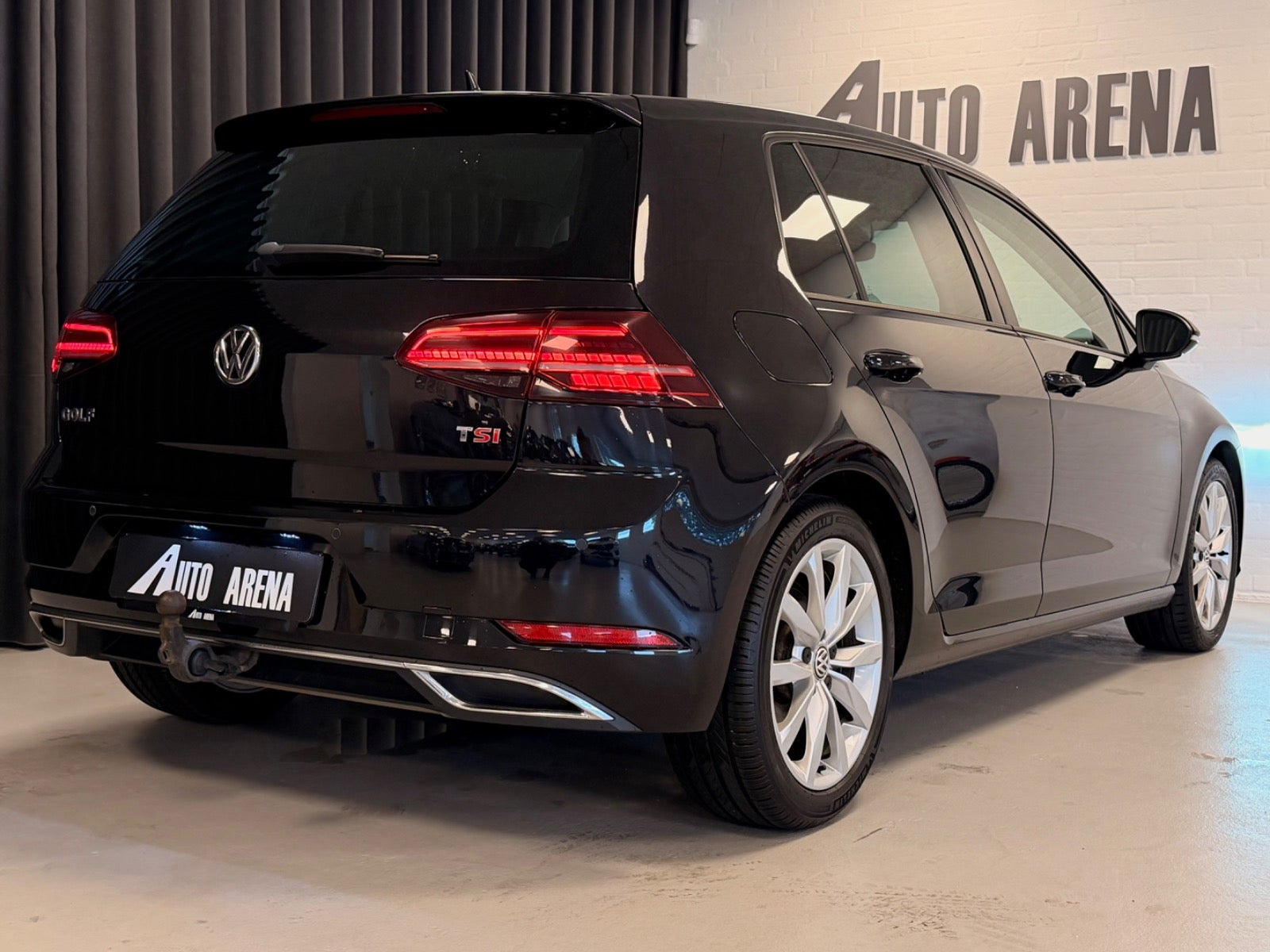Sort VW Golf VII fra 2018