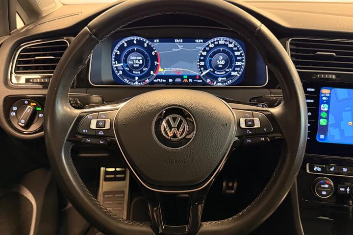 Sort VW Golf VII fra 2018