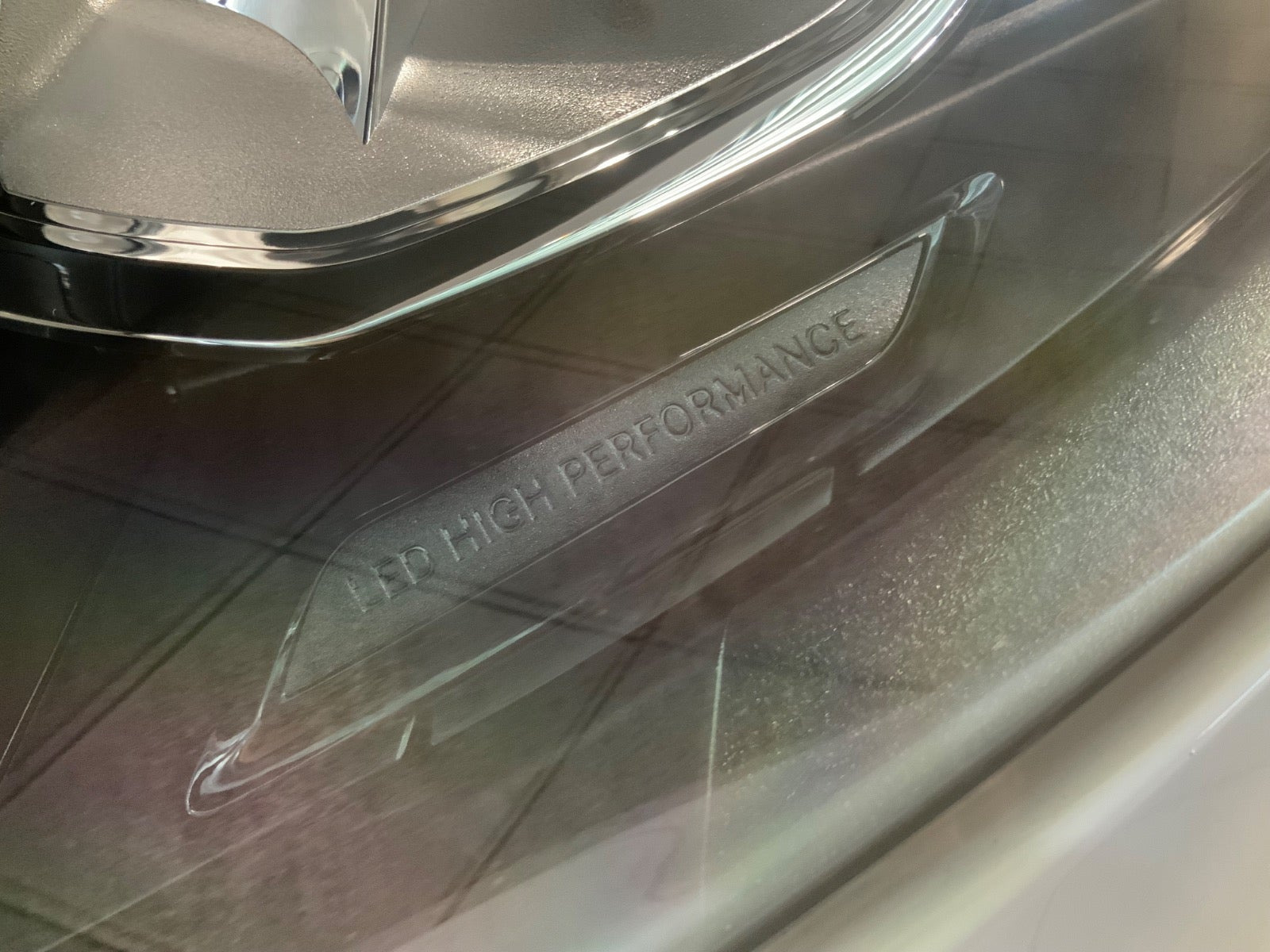 Hvid Mercedes A250 e fra 2020