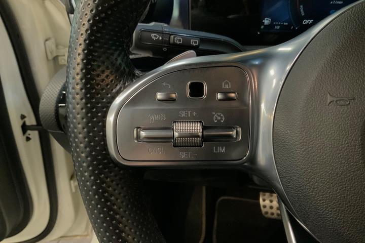 Hvid Mercedes A250 e fra 2020