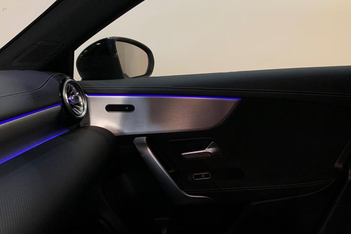 Hvid Mercedes A250 e fra 2020