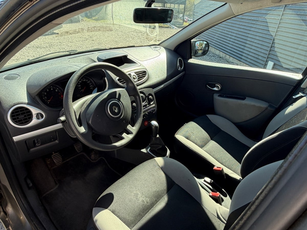 undefined Renault Clio III fra 2012