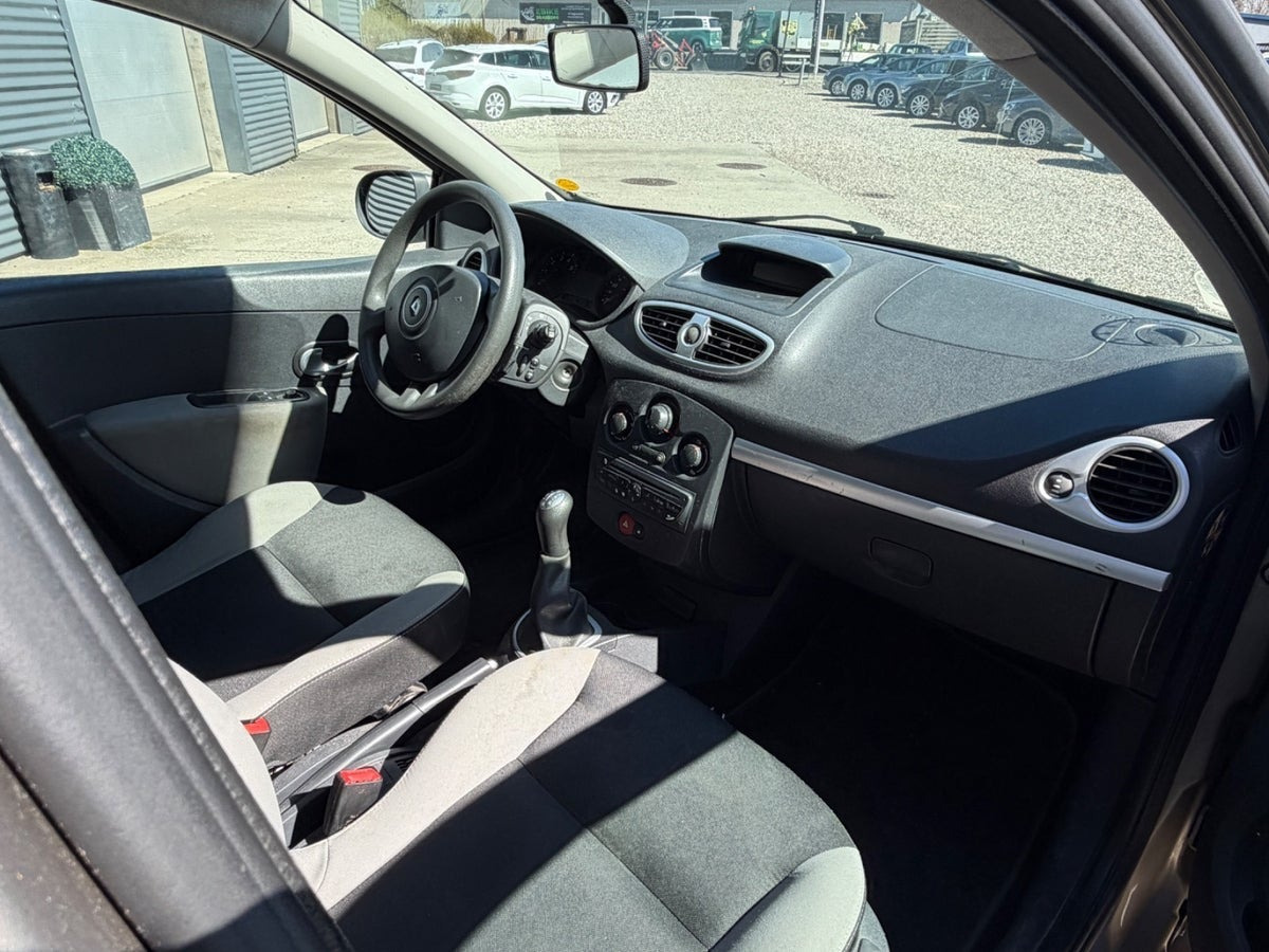 undefined Renault Clio III fra 2012