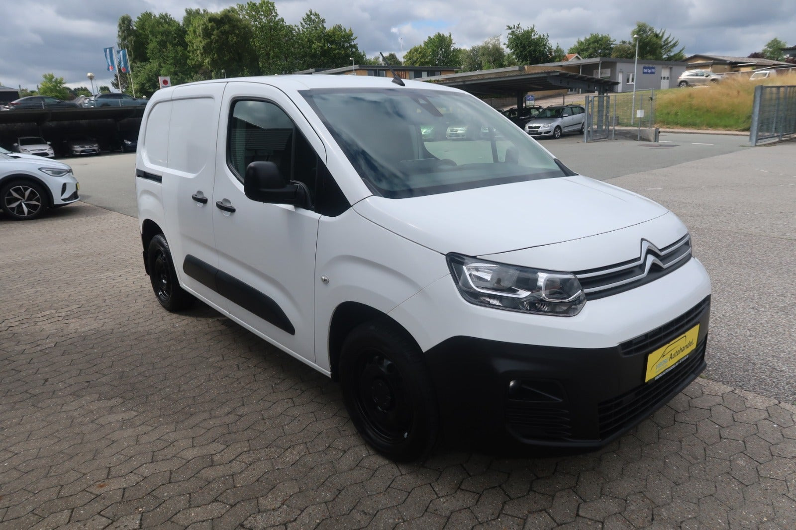 Hvid Citroën Berlingo fra 2020