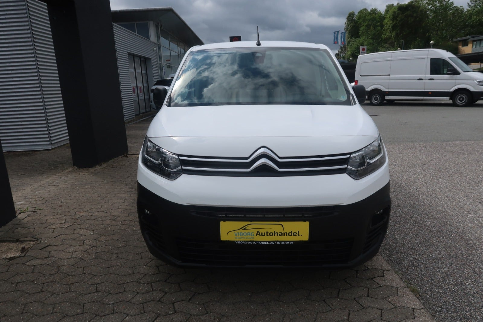 Hvid Citroën Berlingo fra 2020