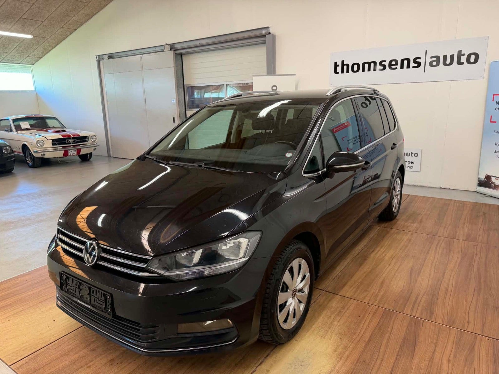 Sort VW Touran fra 2021