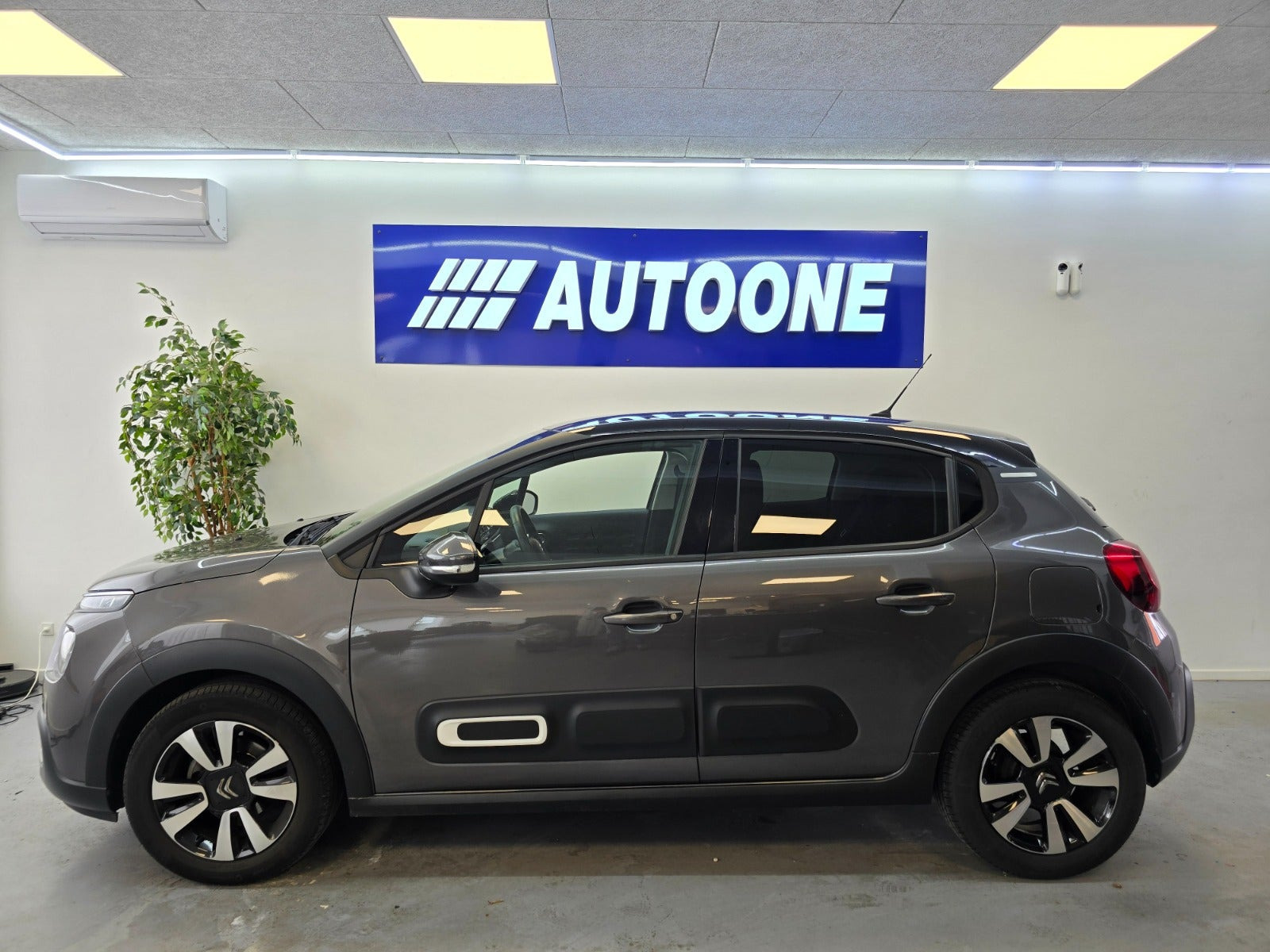 Grå Citroën C3 fra 2021