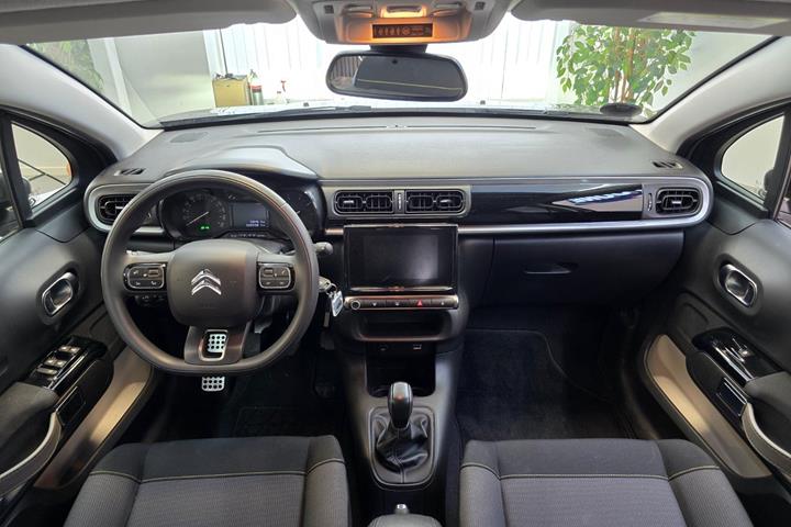 Grå Citroën C3 fra 2021