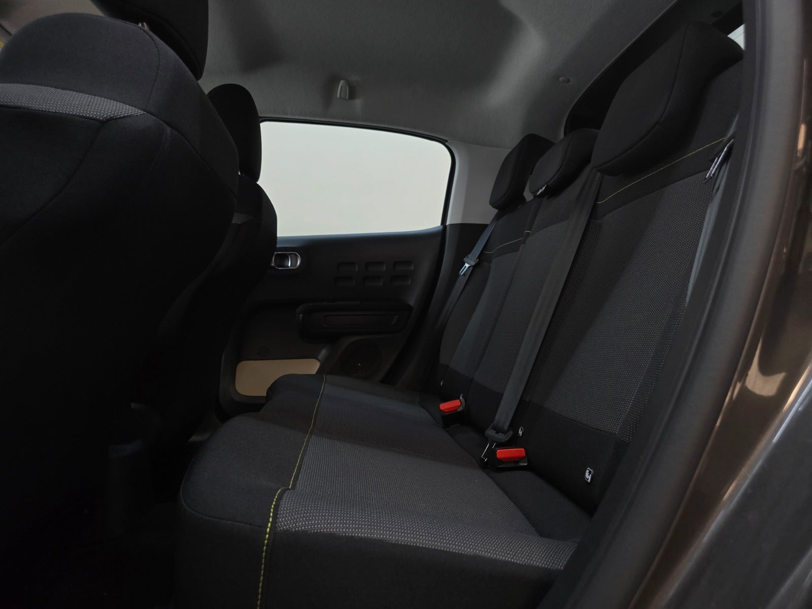 Grå Citroën C3 fra 2021