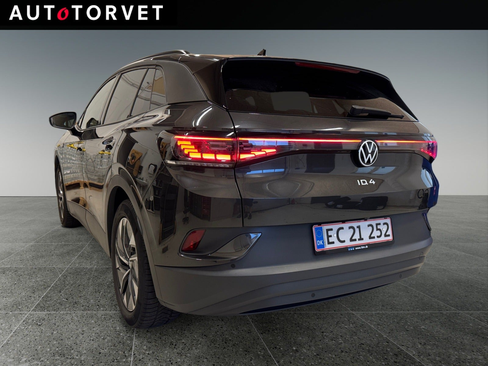 Grå VW ID.4 fra 2021
