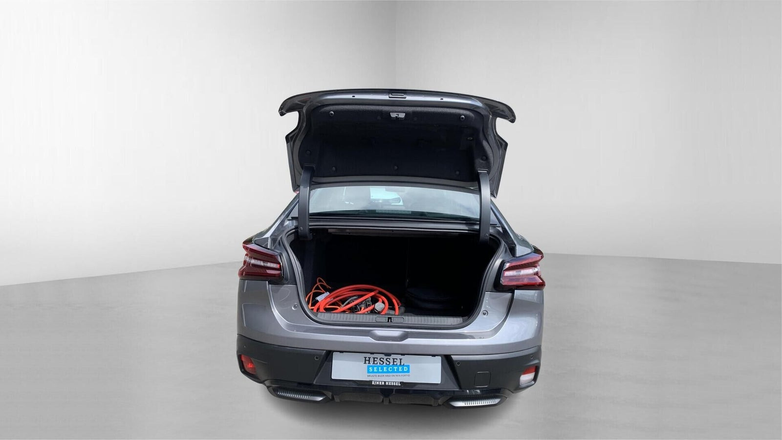 Grå Citroën ë-C4 X fra 2025