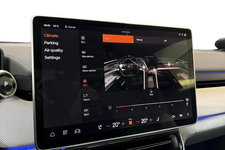 Hvid Polestar 4 fra 2024