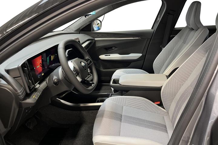 Grå Renault Scenic E-Tech fra 2025