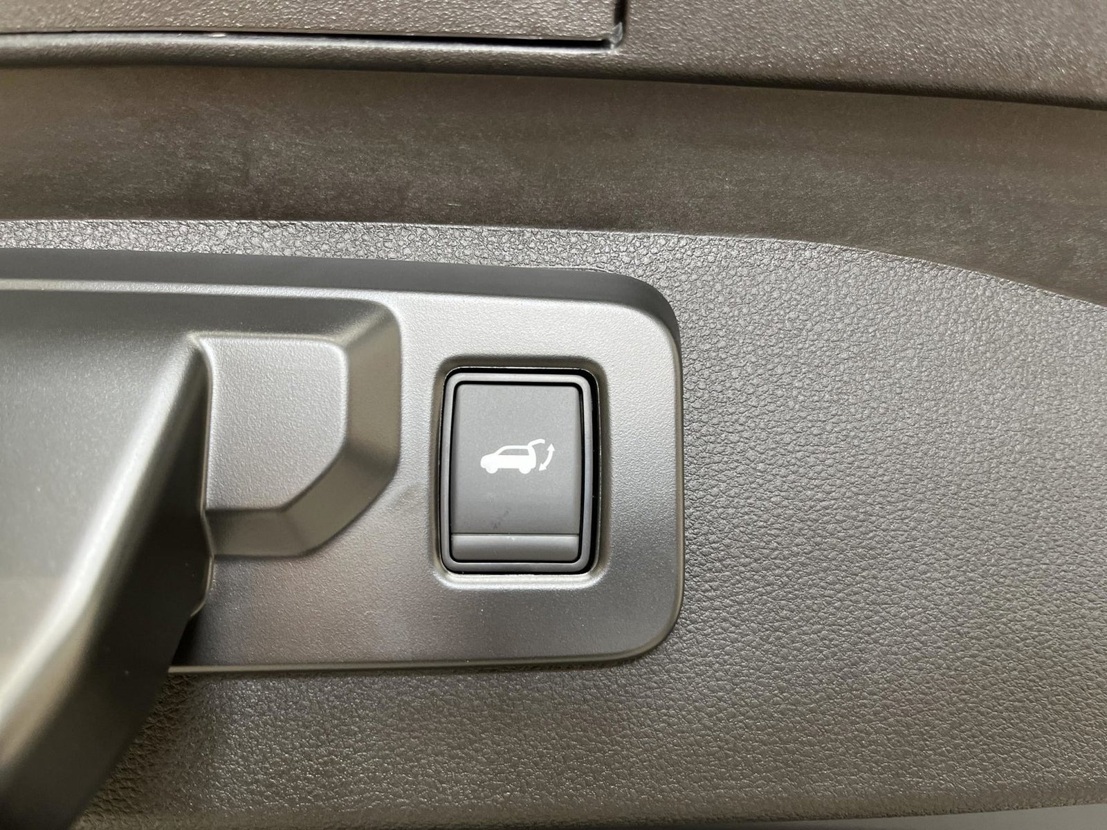 Grå Renault Scenic E-Tech fra 2025