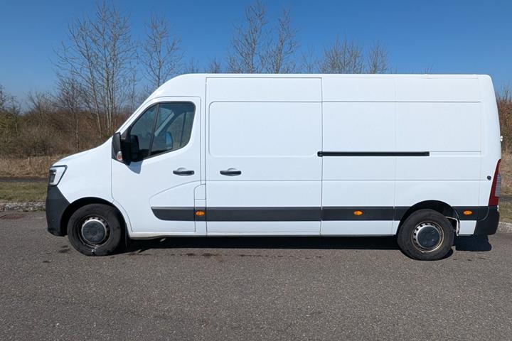 Hvid Renault Master IV T35 fra 2022