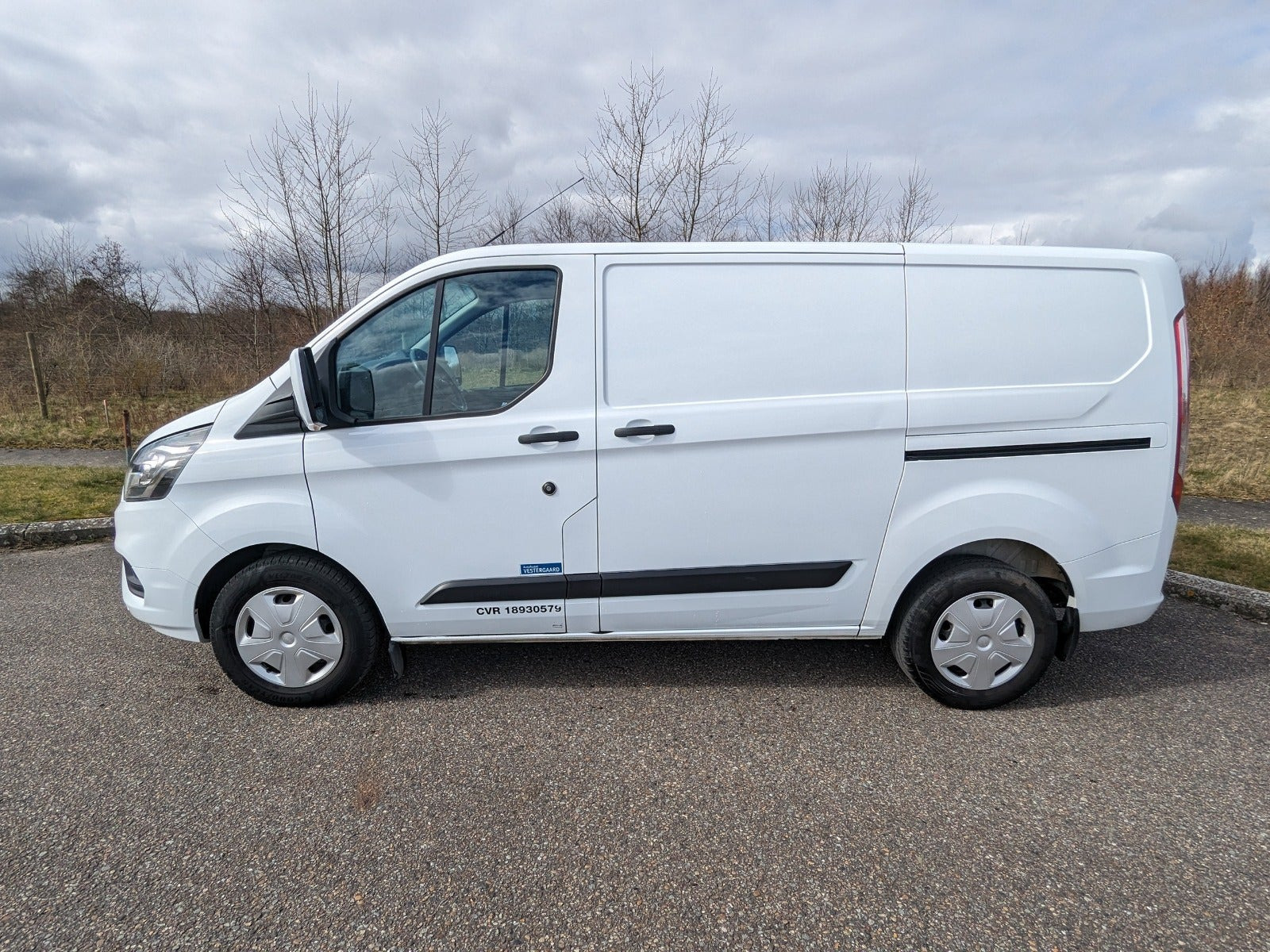 Hvid Ford Transit Custom 320 L1 fra 2022