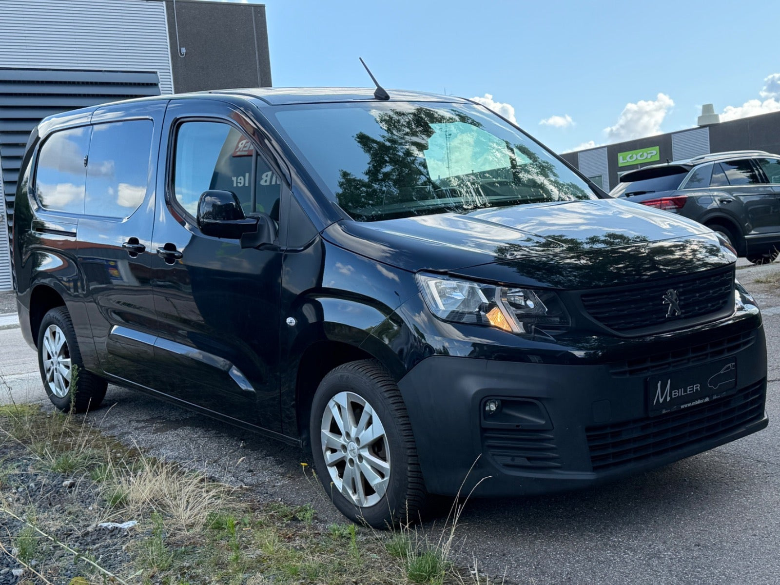 Sort Peugeot Partner fra 2020