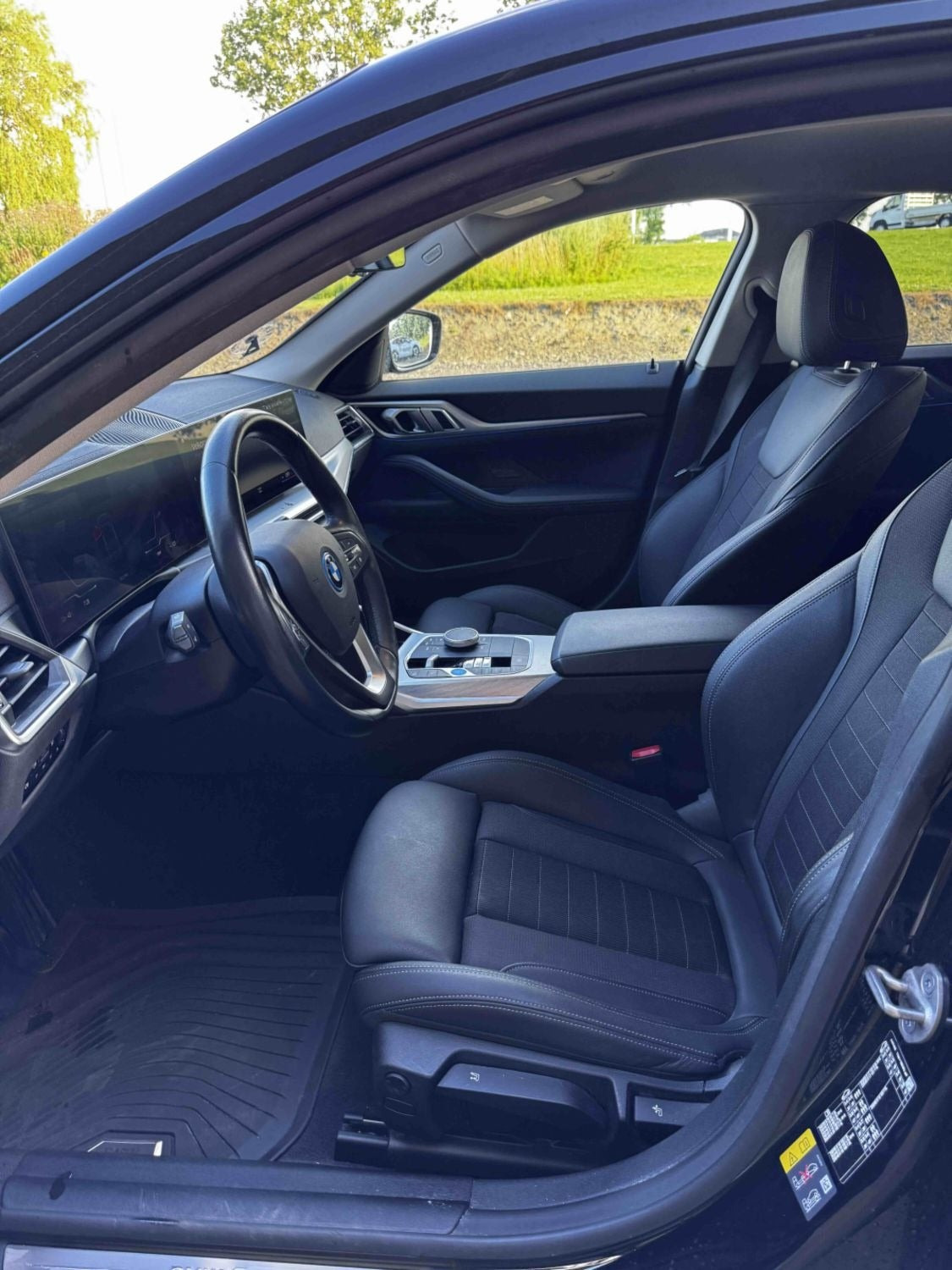 Sort BMW i4 fra 2023