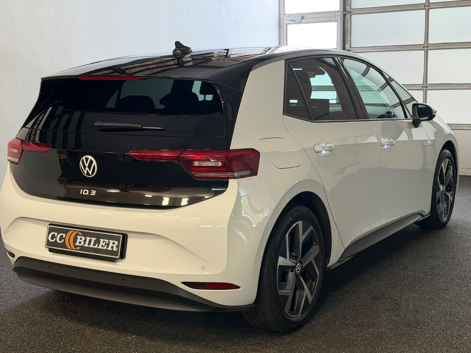 Hvid VW ID.3 fra 2023