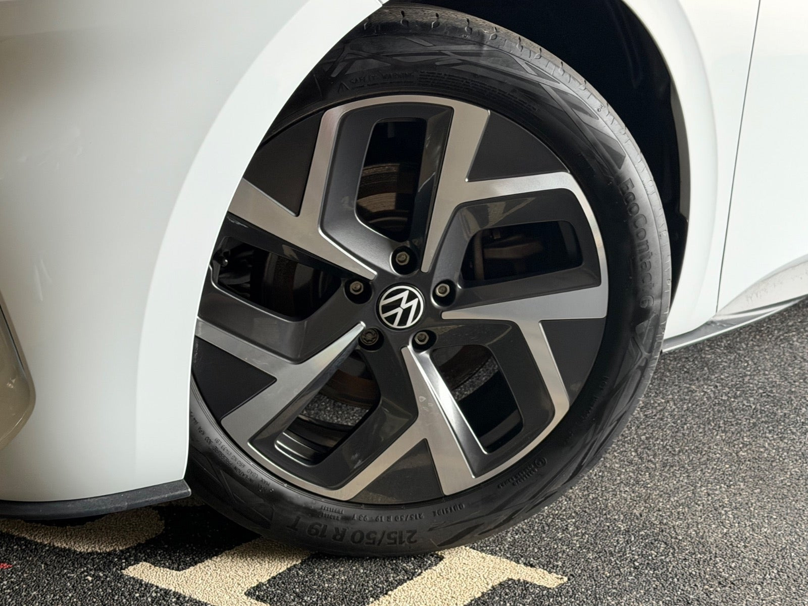 Hvid VW ID.3 fra 2023