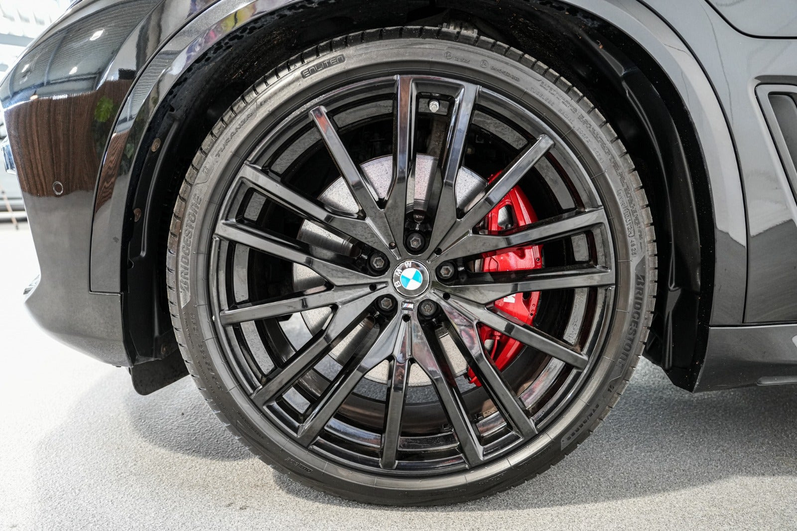 Sort BMW X5 fra 2021