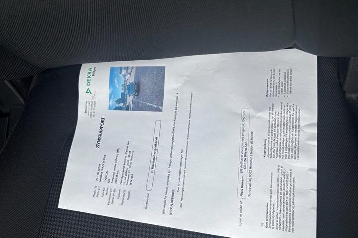 Grå Hyundai i20 fra 2014