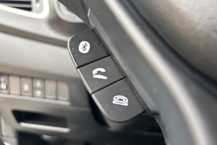 Grå Suzuki Baleno fra 2018