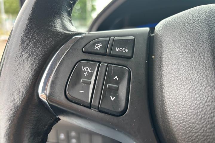 Grå Suzuki Baleno fra 2018