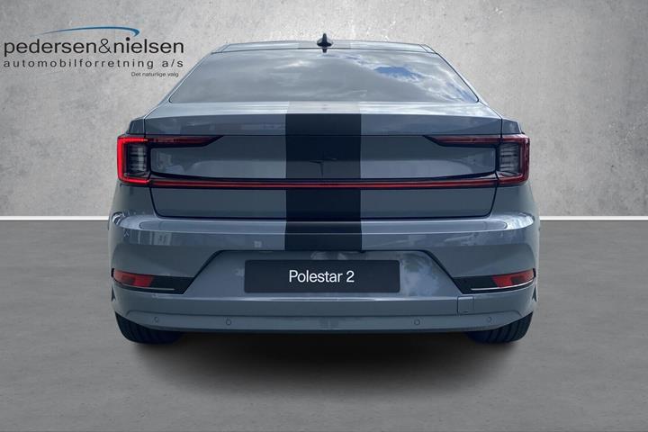 Grå Polestar 2 fra 2022