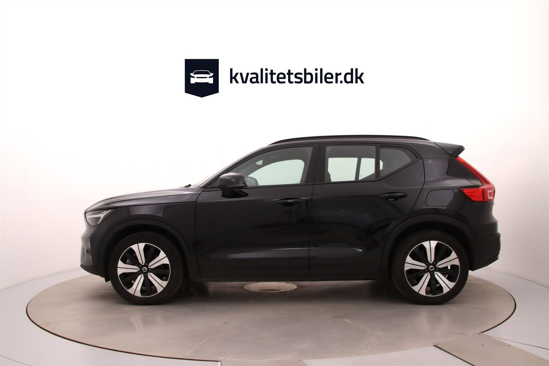 Sort Volvo XC40 fra 2023