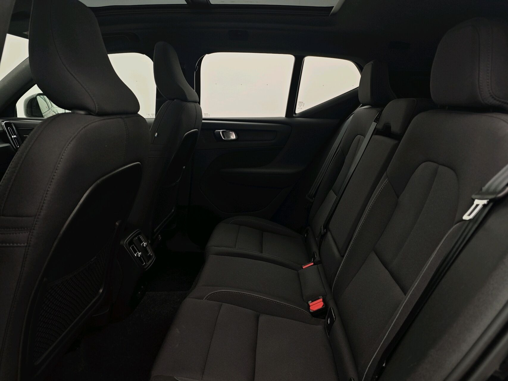 Sort Volvo XC40 fra 2023