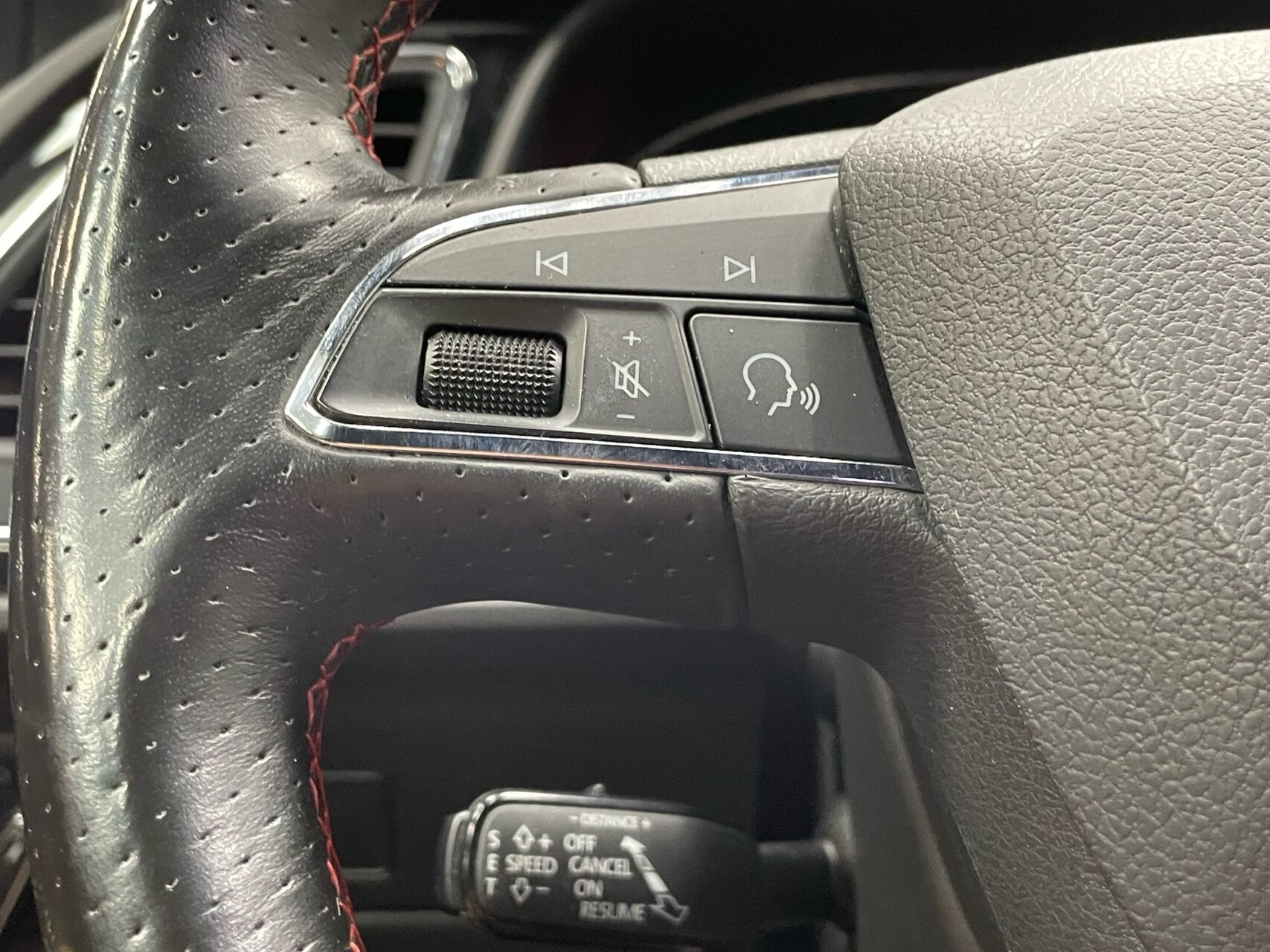 Hvid Seat Leon fra 2019