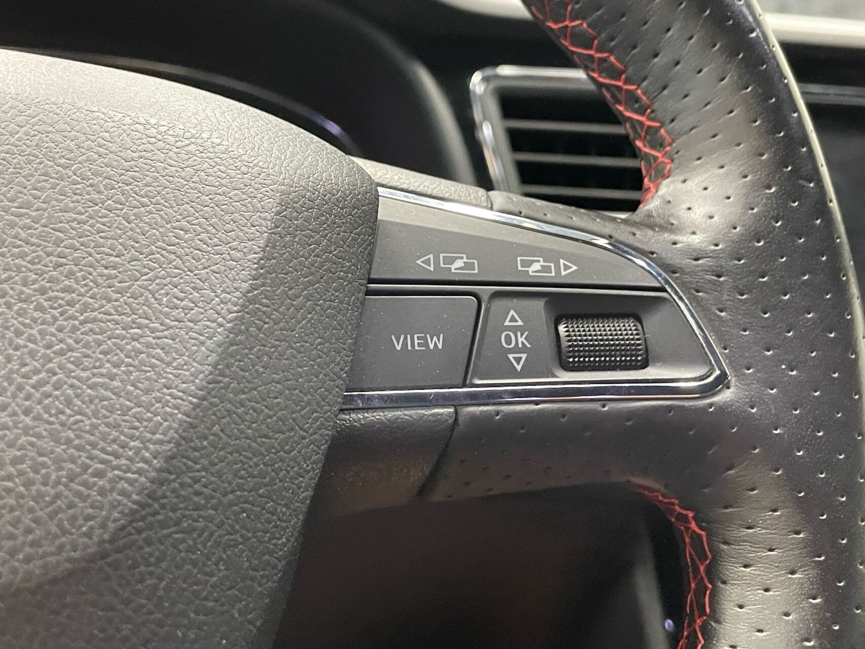 Hvid Seat Leon fra 2019
