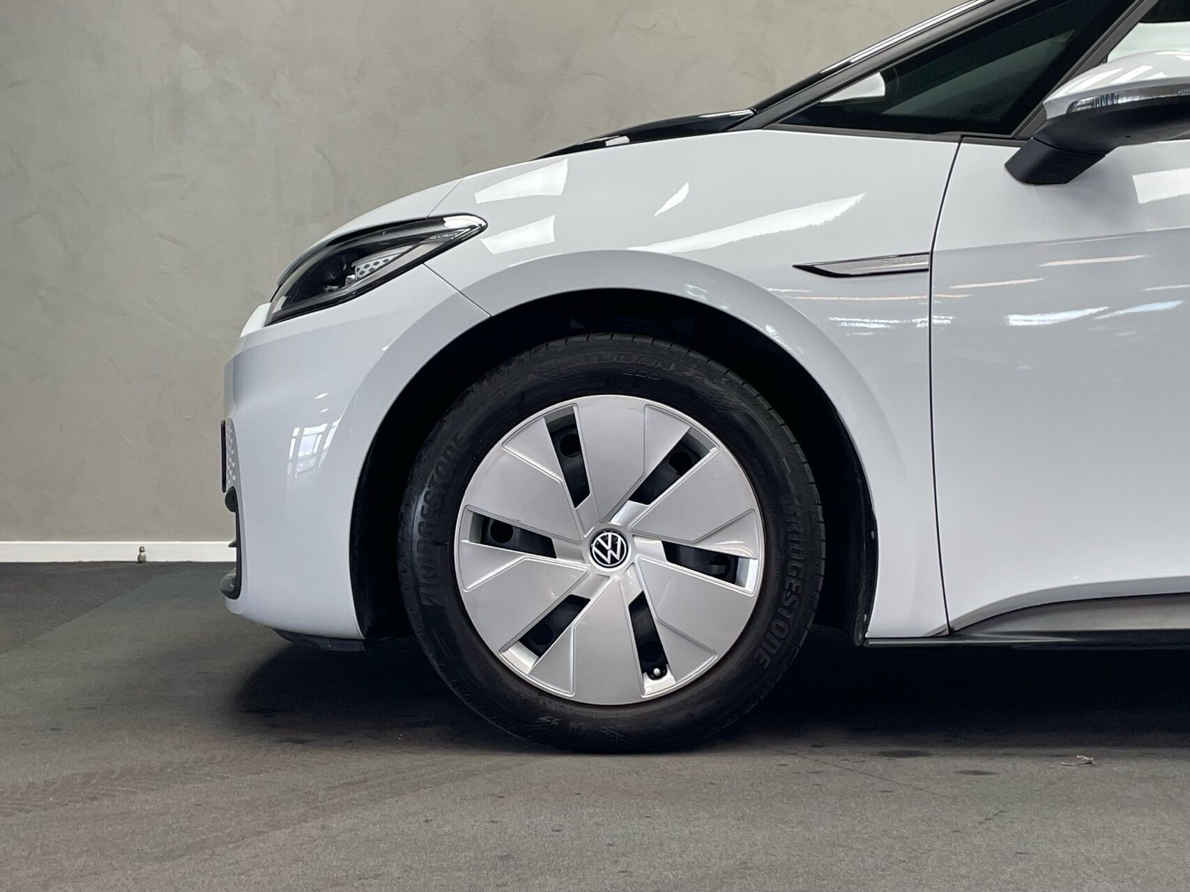 Hvid VW ID.3 fra 2021