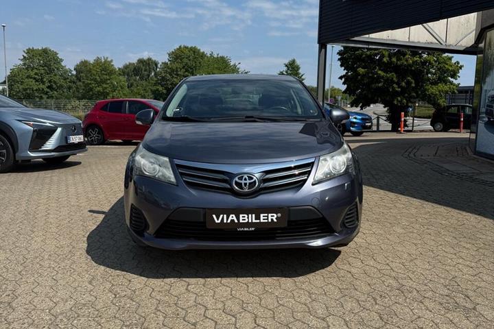 undefined Toyota Avensis fra 2012