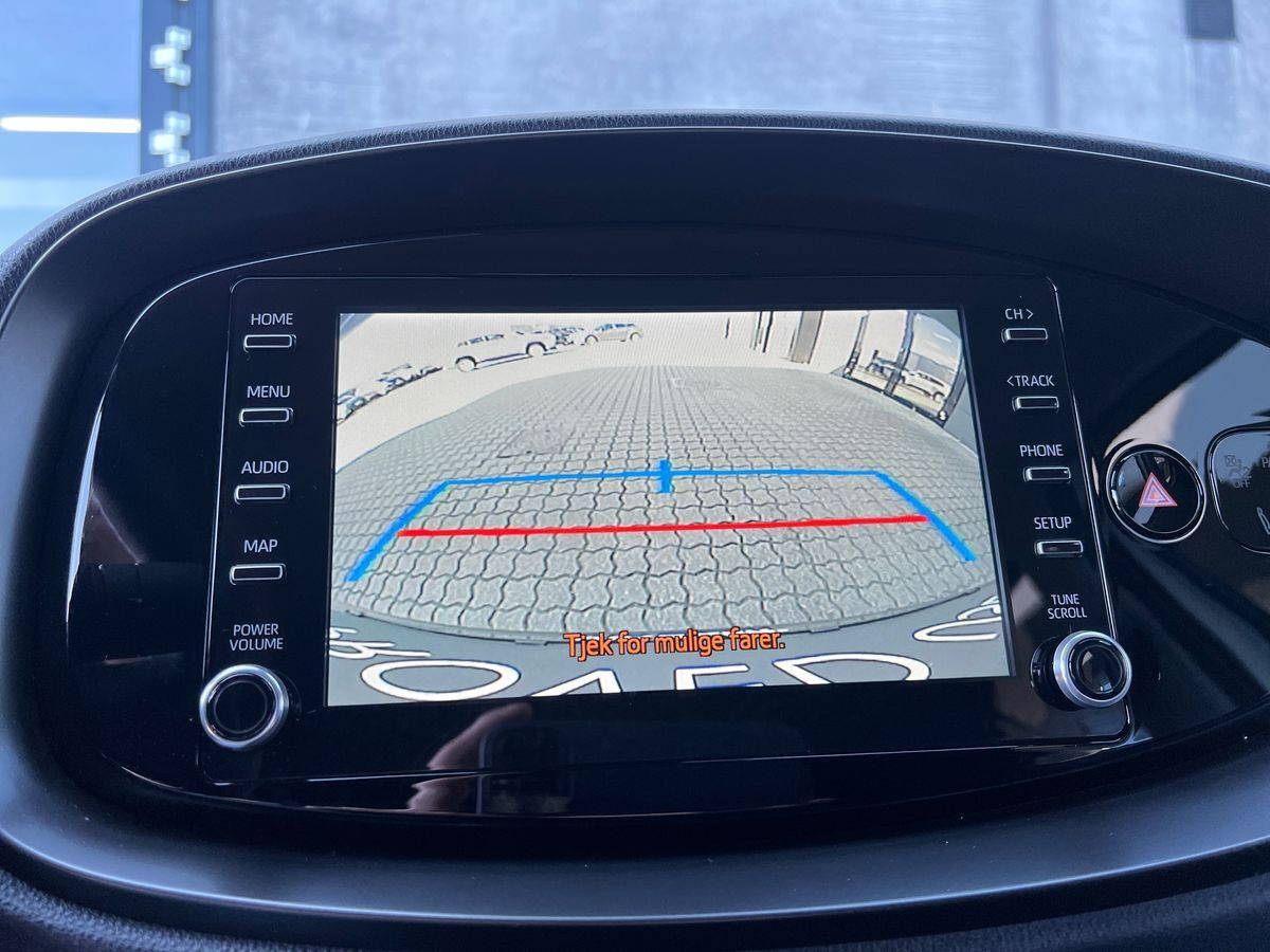 Hvid Toyota Aygo X fra 2023