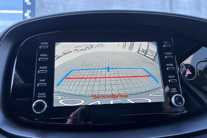 Hvid Toyota Aygo X fra 2023