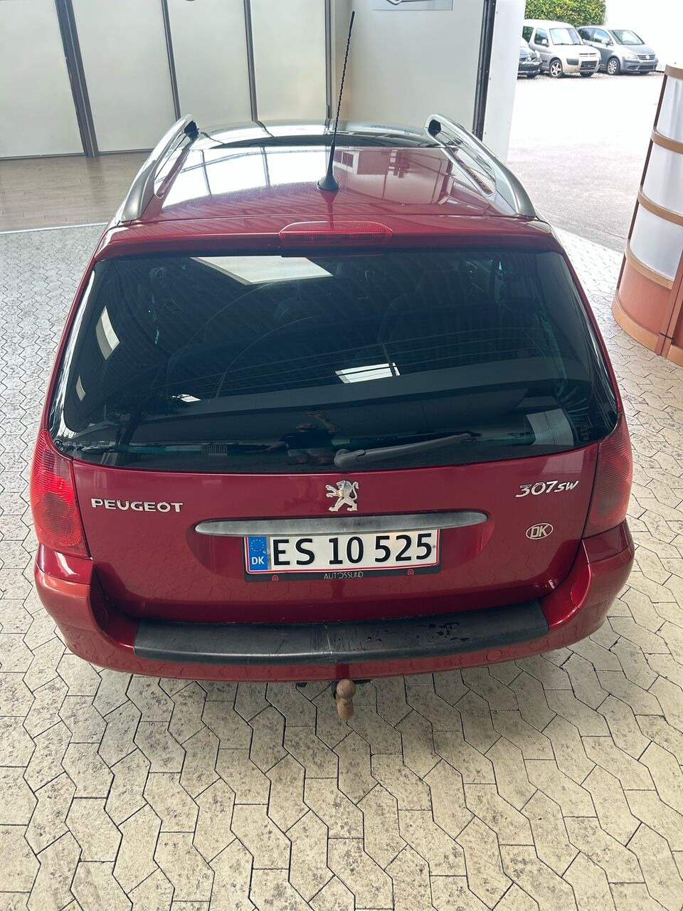 Rød Peugeot 307 fra 2004