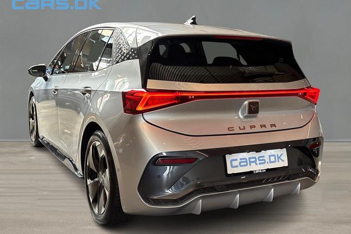 Sølv Cupra Born fra 2022