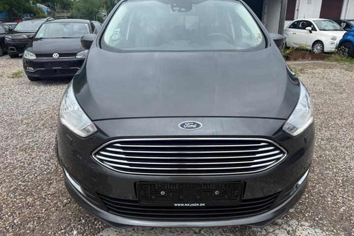 Grå Ford C-MAX fra 2019